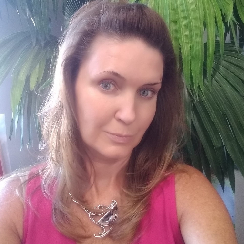 Meet your Posher, Traci